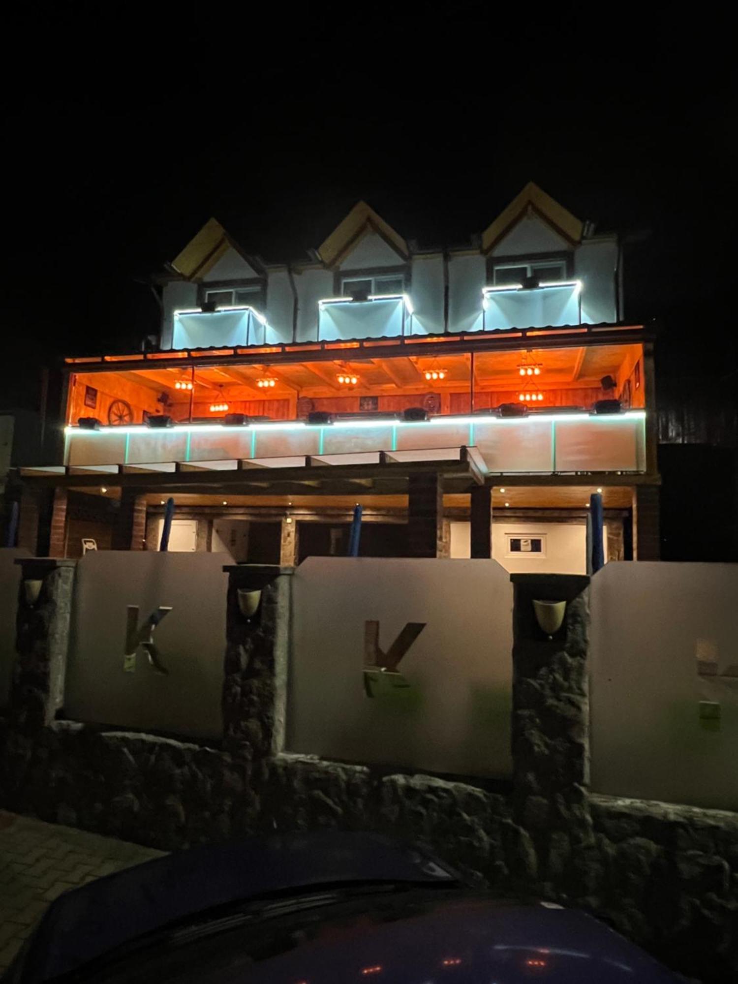 Gasthaus Casa Kugler Anina Dış mekan fotoğraf