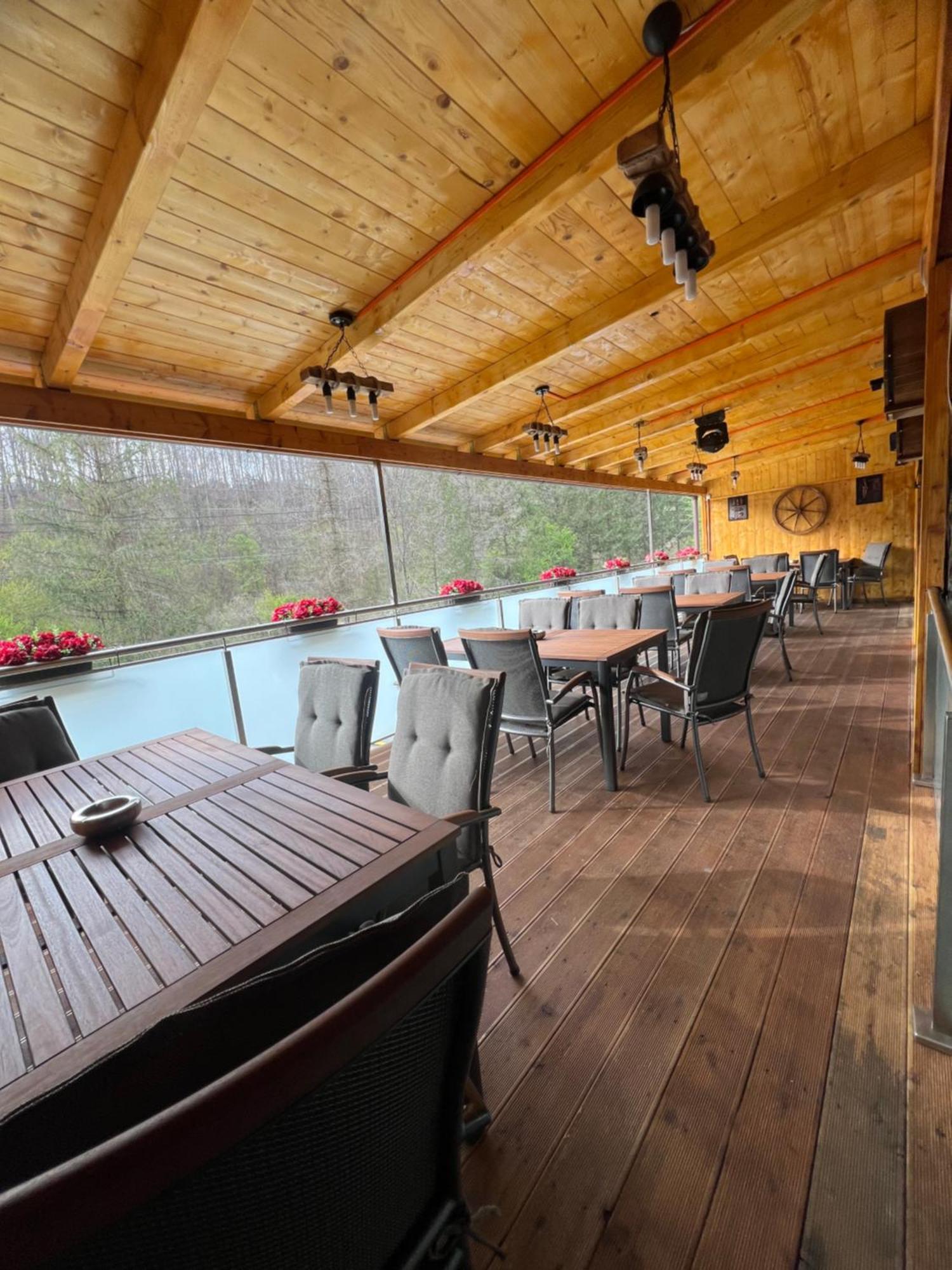 Gasthaus Casa Kugler Anina Dış mekan fotoğraf
