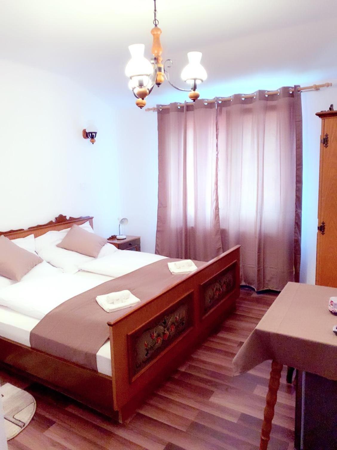 Gasthaus Casa Kugler Anina Dış mekan fotoğraf