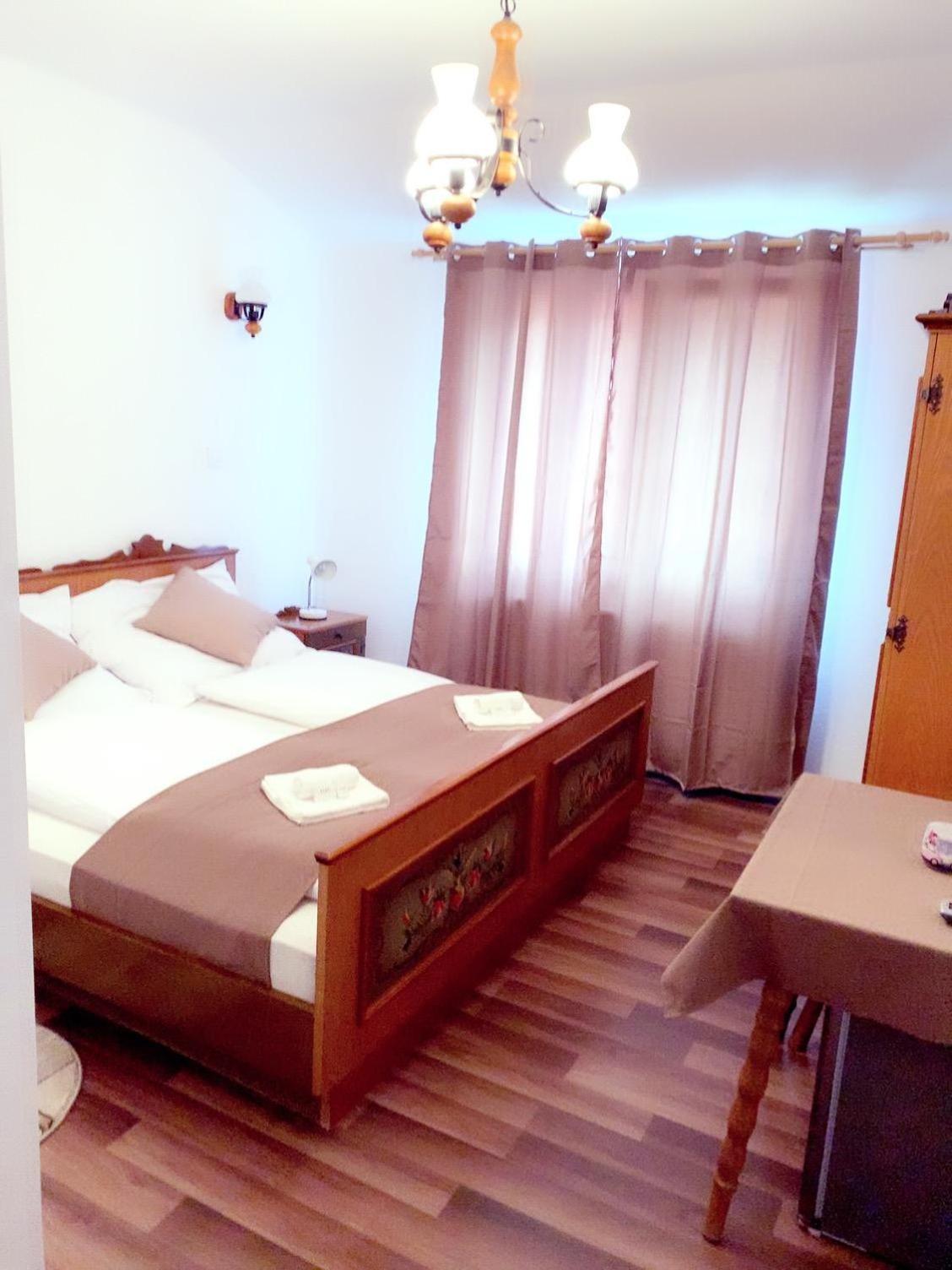 Gasthaus Casa Kugler Anina Dış mekan fotoğraf