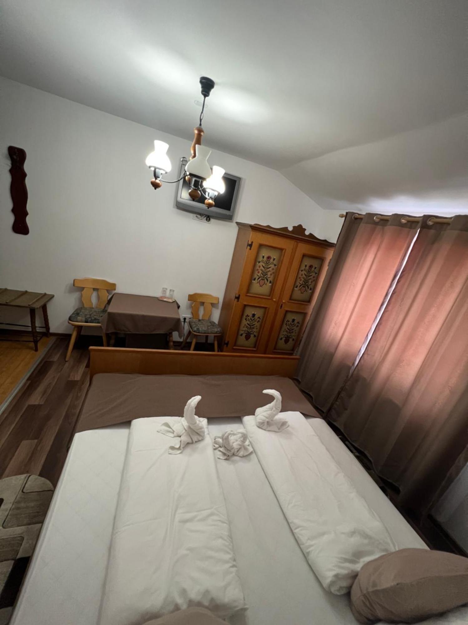 Gasthaus Casa Kugler Anina Dış mekan fotoğraf