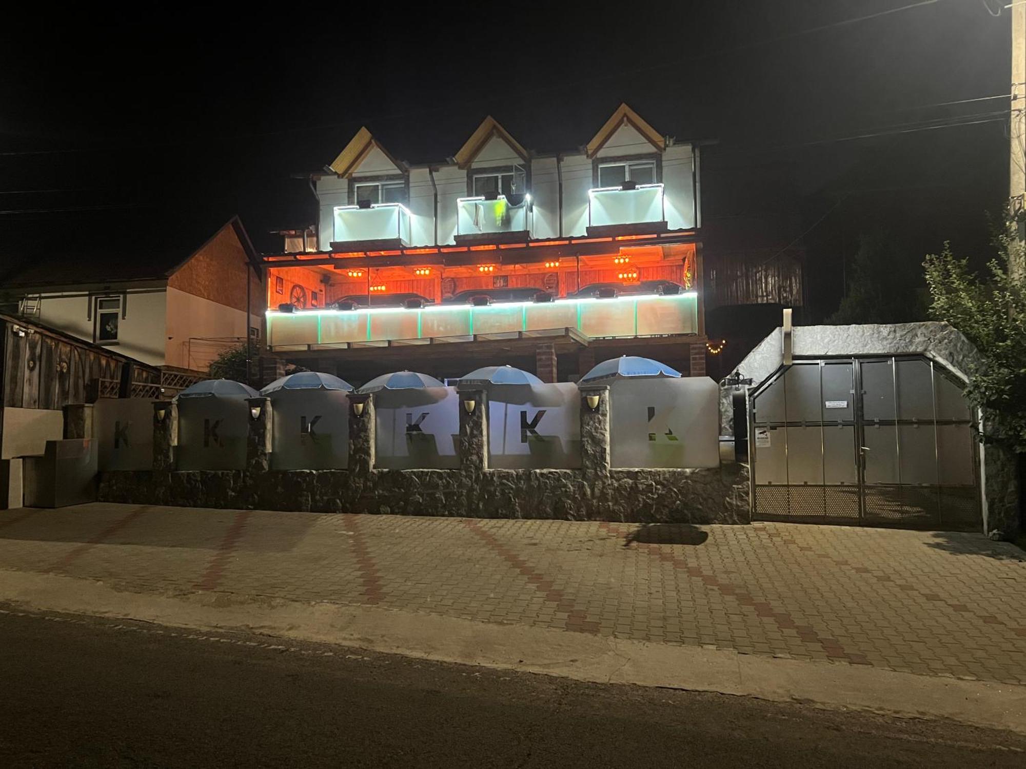 Gasthaus Casa Kugler Anina Dış mekan fotoğraf